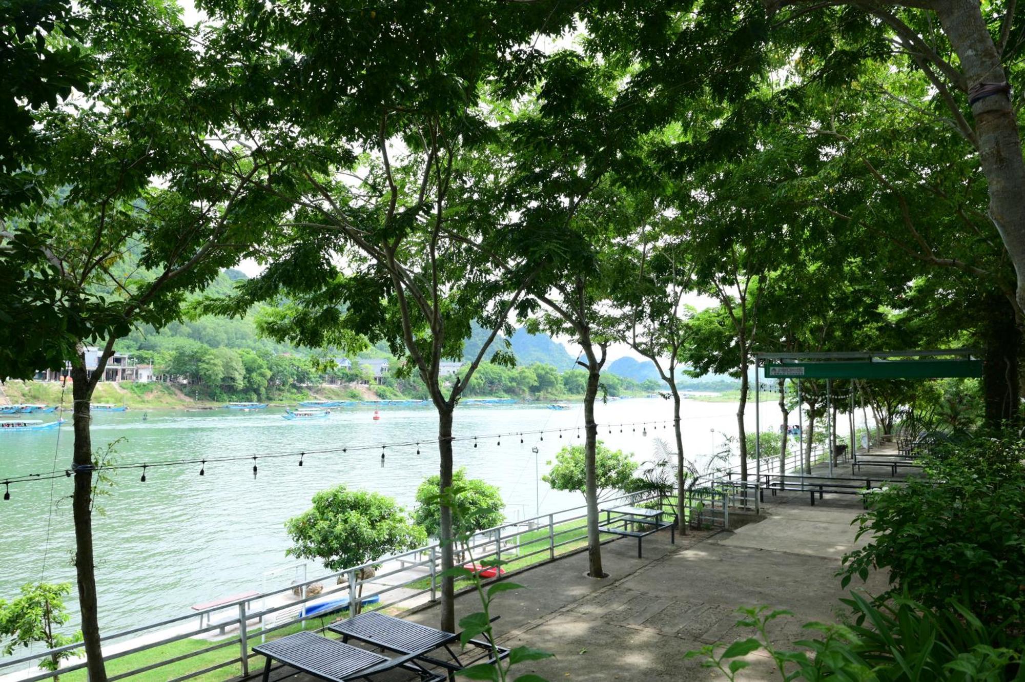 Restful River Bungalow Фонгня Экстерьер фото