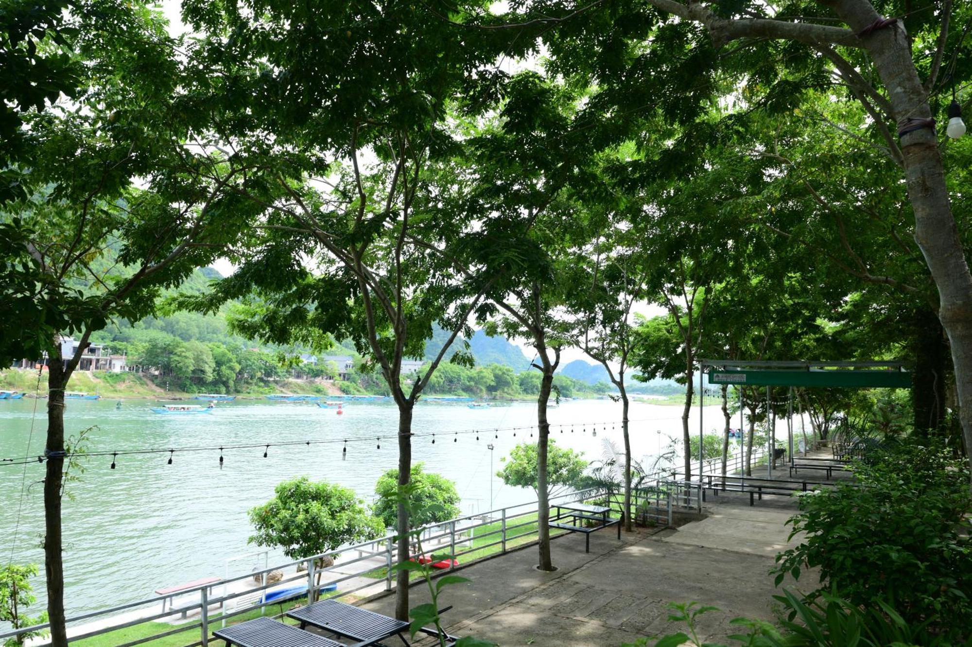Restful River Bungalow Фонгня Экстерьер фото