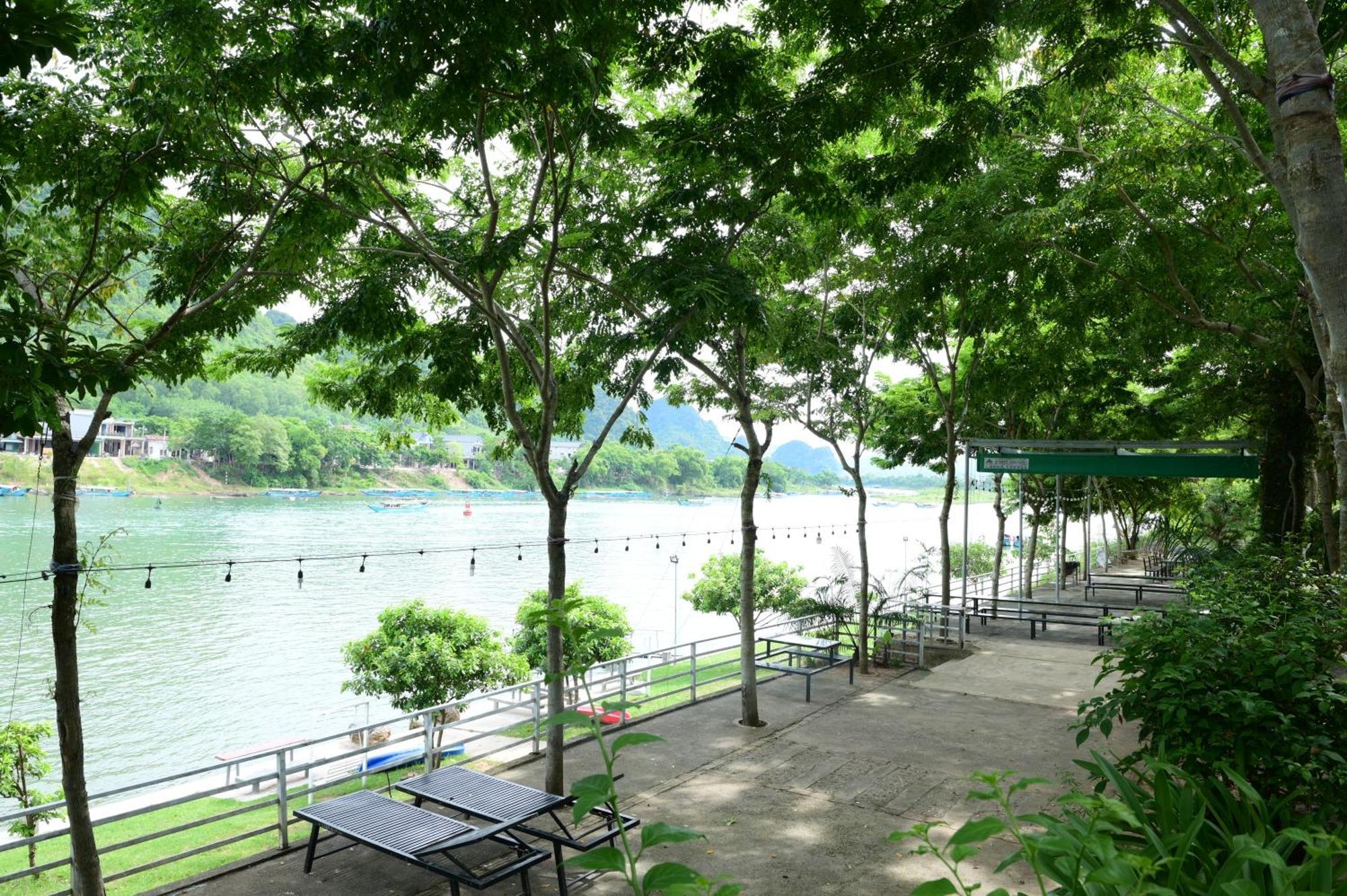 Restful River Bungalow Фонгня Экстерьер фото